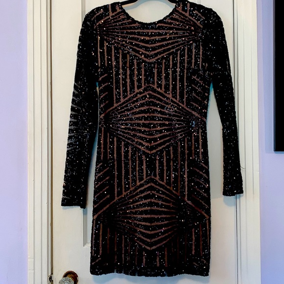 Dresses & Skirts - Sexy, black, open back sequin Dress